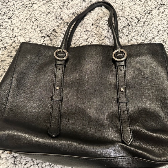Black leather Cocinelle purse with detachable shoulder strap. - Picture 3 of 10